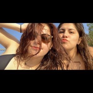 Meet your Posher, Ava